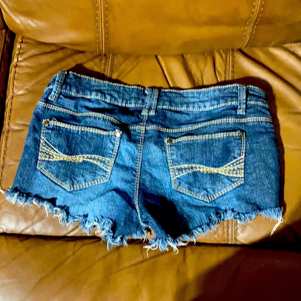 Shorts - Picture 2 of 2